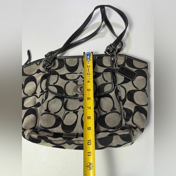 Coach shoulder bag- black and gray - Picture 14 of 16